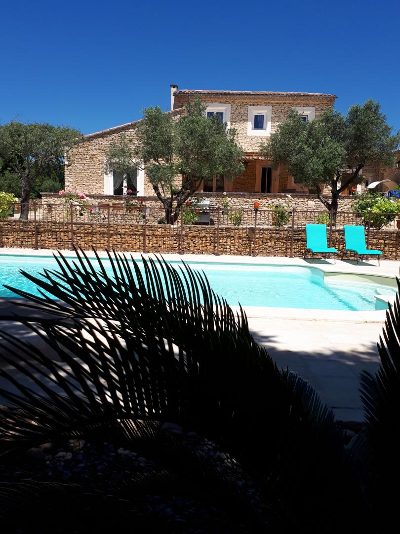 Chambre d'hôtes n°84G1553 à Gordes Vaucluse