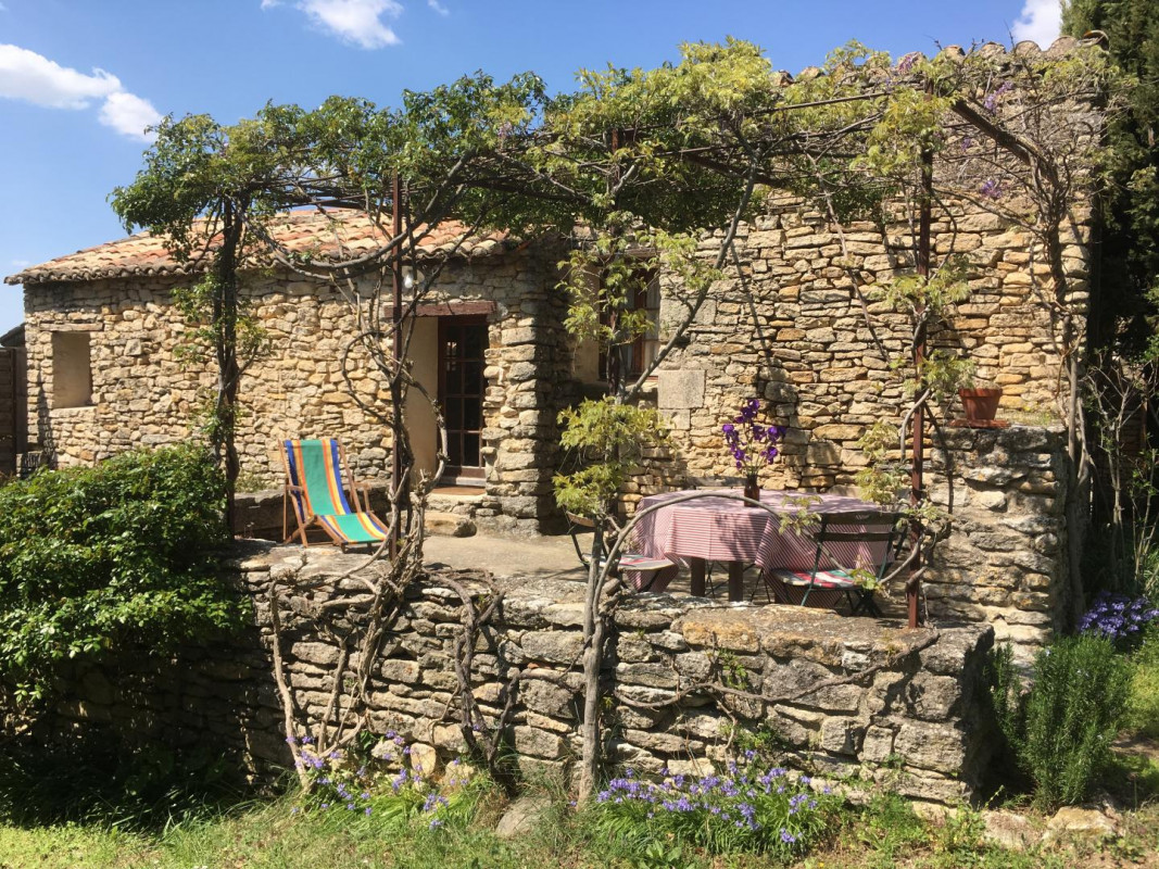 photo 0