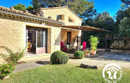 G&icirc;te n&deg;84G2893 Saint-Pierre-de-Vassols - Vaucluse - photo
