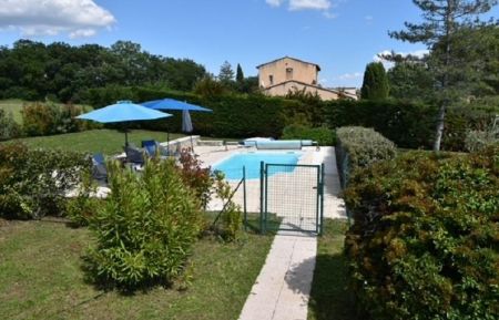 G&icirc;te n&deg;84G4083 Gargas - Vaucluse - photo