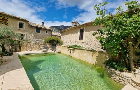 G&icirc;te n&deg;84G4366 Malauc&egrave;ne - Vaucluse - photo