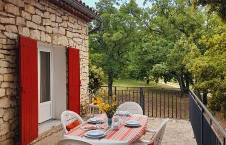 G&icirc;te n&deg;84G3663 Murs - Vaucluse - photo