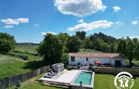 Gîte n°84G3747 Grambois - Vaucluse - photo