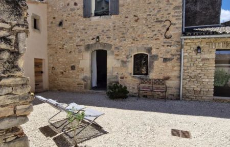 G&icirc;te n&deg;84G4364 Goult - Vaucluse - photo