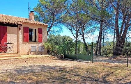 G&icirc;te n&deg;84G3697 Lagarde-Par&eacute;ol - Vaucluse - photo