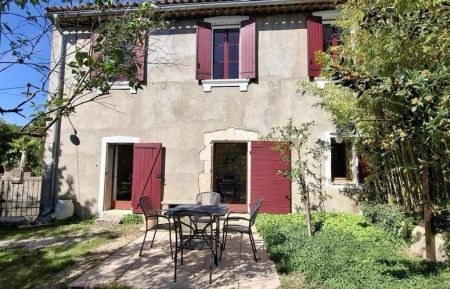 G&icirc;te n&deg;84G768 Rustrel - Vaucluse - photo