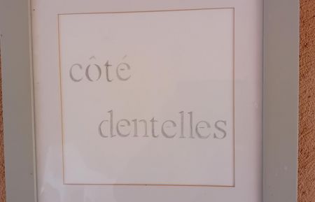 G&icirc;te n&deg;84G3740 Le Barroux - Vaucluse - photo1