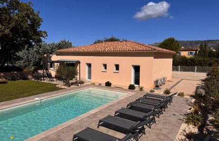 G&icirc;te n&deg;84G3658 B&eacute;doin - Vaucluse - photo