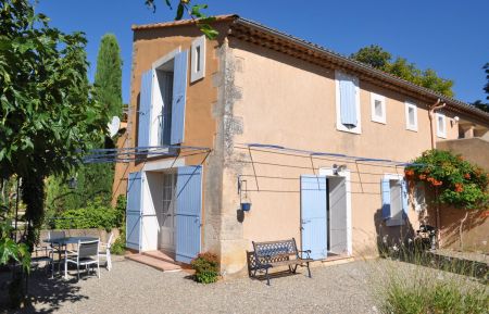 G&icirc;te n&deg;84G2327 Apt - Vaucluse - photoEte