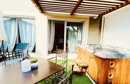 G&icirc;te n&deg;84G3609 Beaumes-de-Venise - Vaucluse - Terrasse g&icirc;te